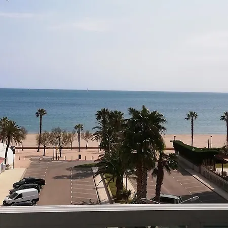 Moderne Premiere Ligne De Santa Apartment